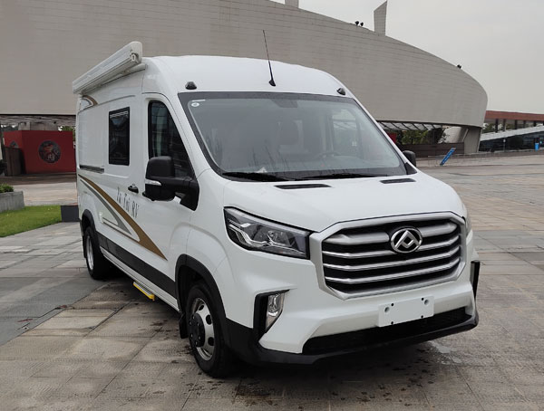 大通v90加長(cháng)軸高頂房車(chē)